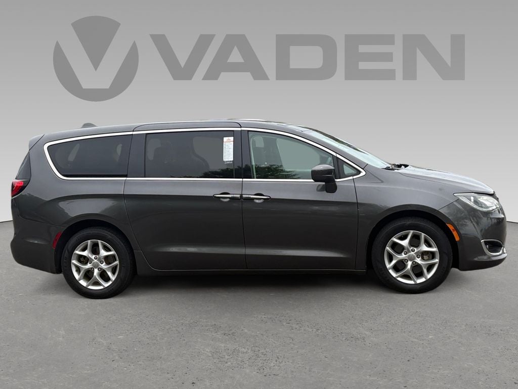 2019 Chrysler Pacifica Touring Plus
