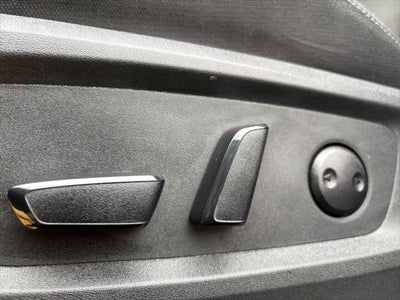 2025 Nissan Pathfinder SV FWD