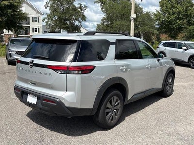 2025 Nissan Pathfinder SV 4WD