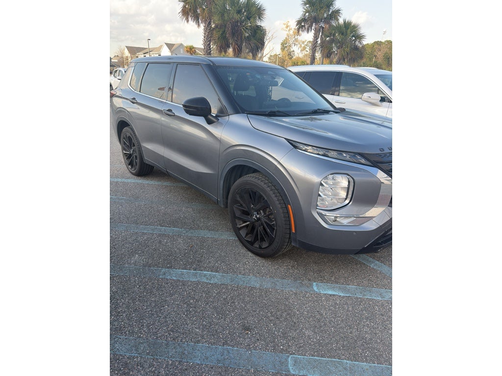 2023 Mitsubishi Outlander SE Black Edition 2WD