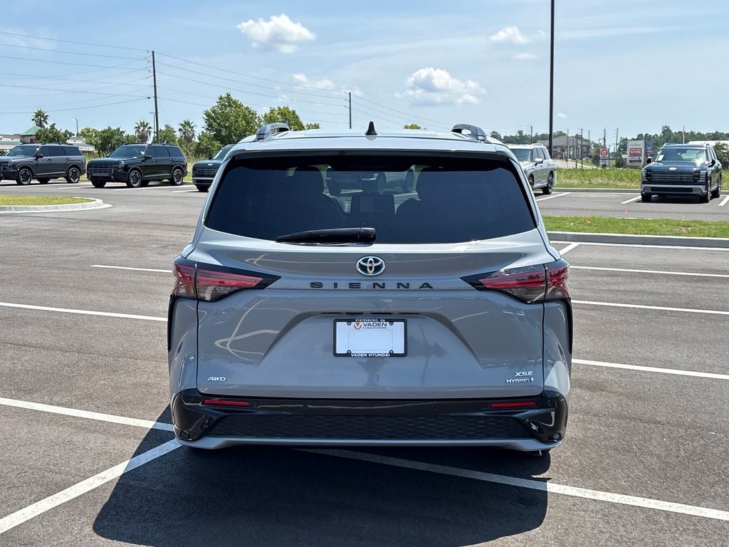 2024 Toyota Sienna XSE 7 Passenger