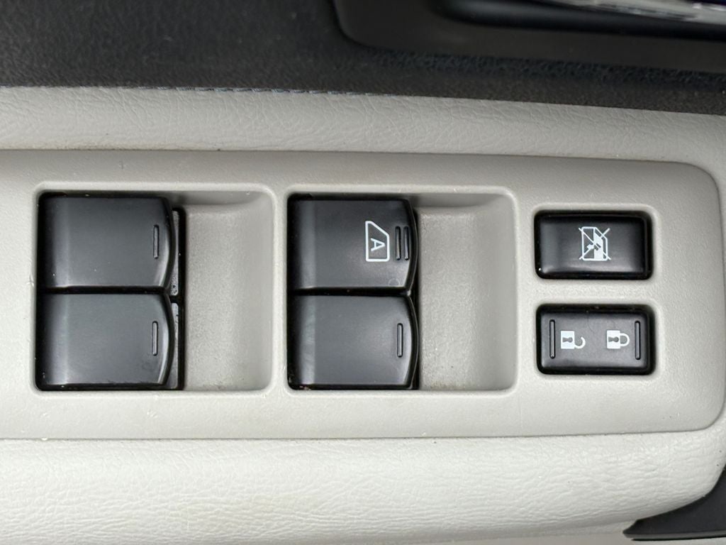2011 Nissan Rogue SV