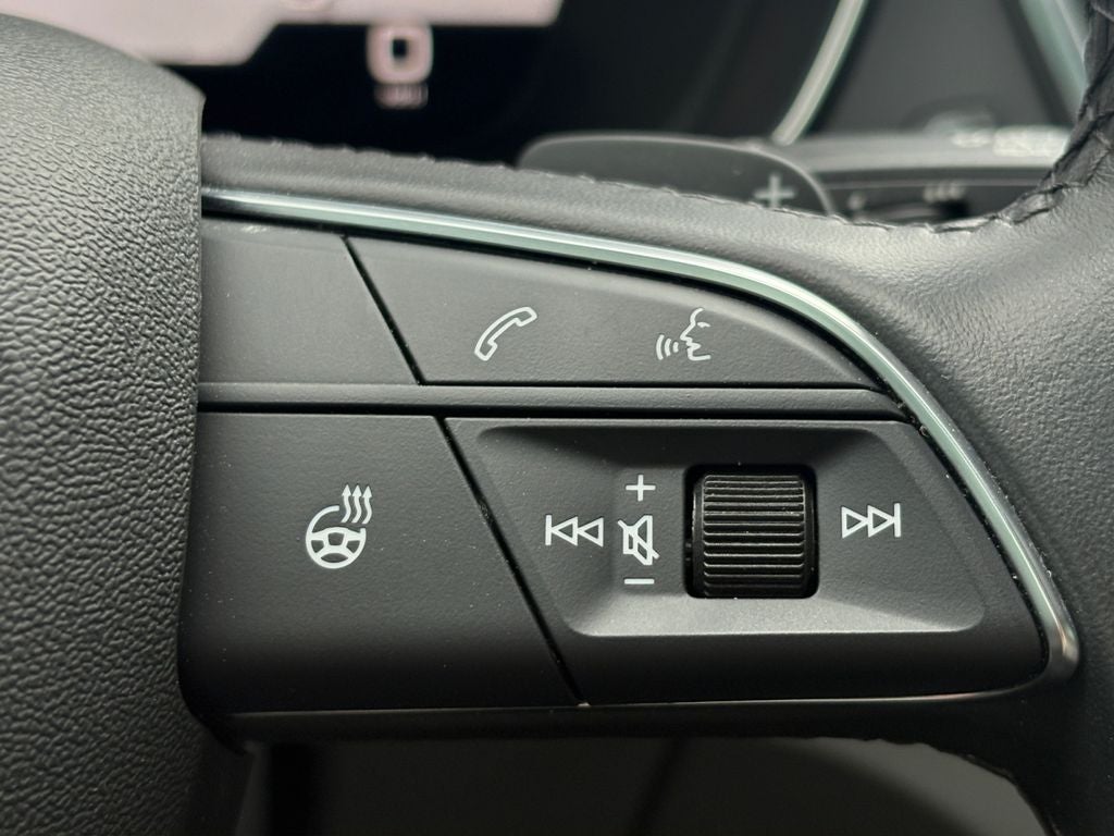 2022 Audi Q5 S line Premium Plus