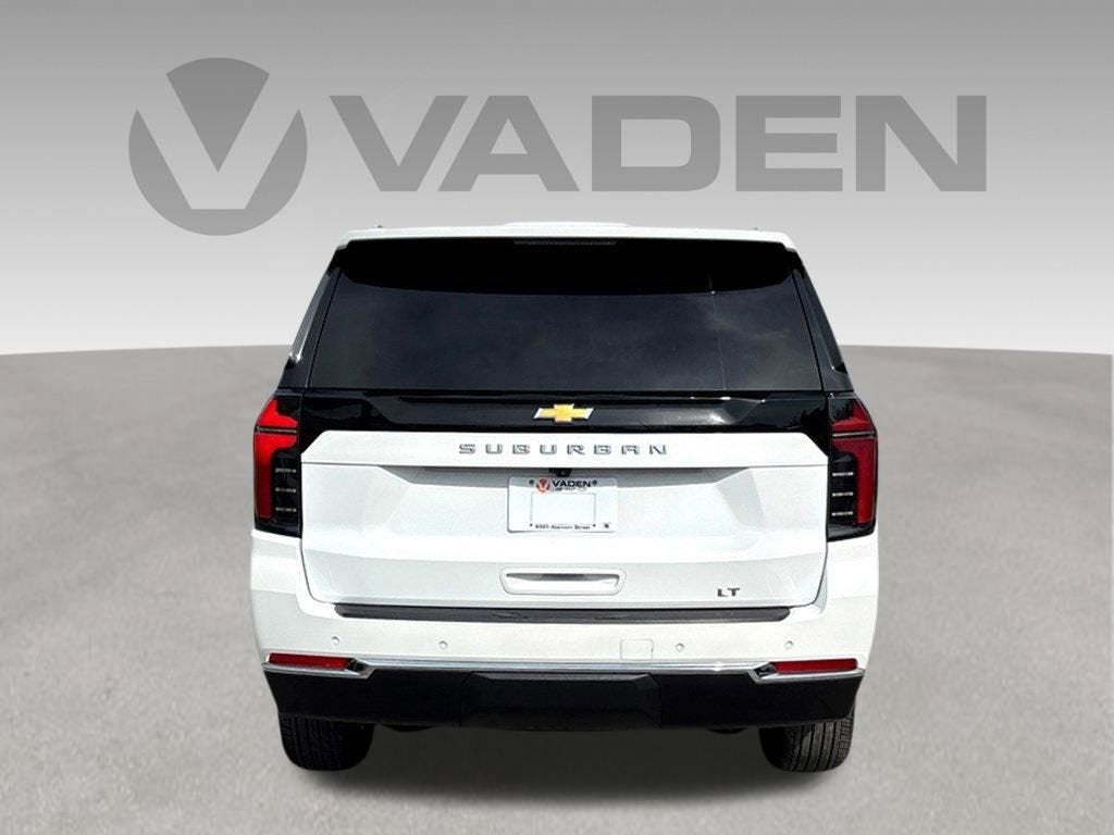 2025 Chevrolet Suburban LT
