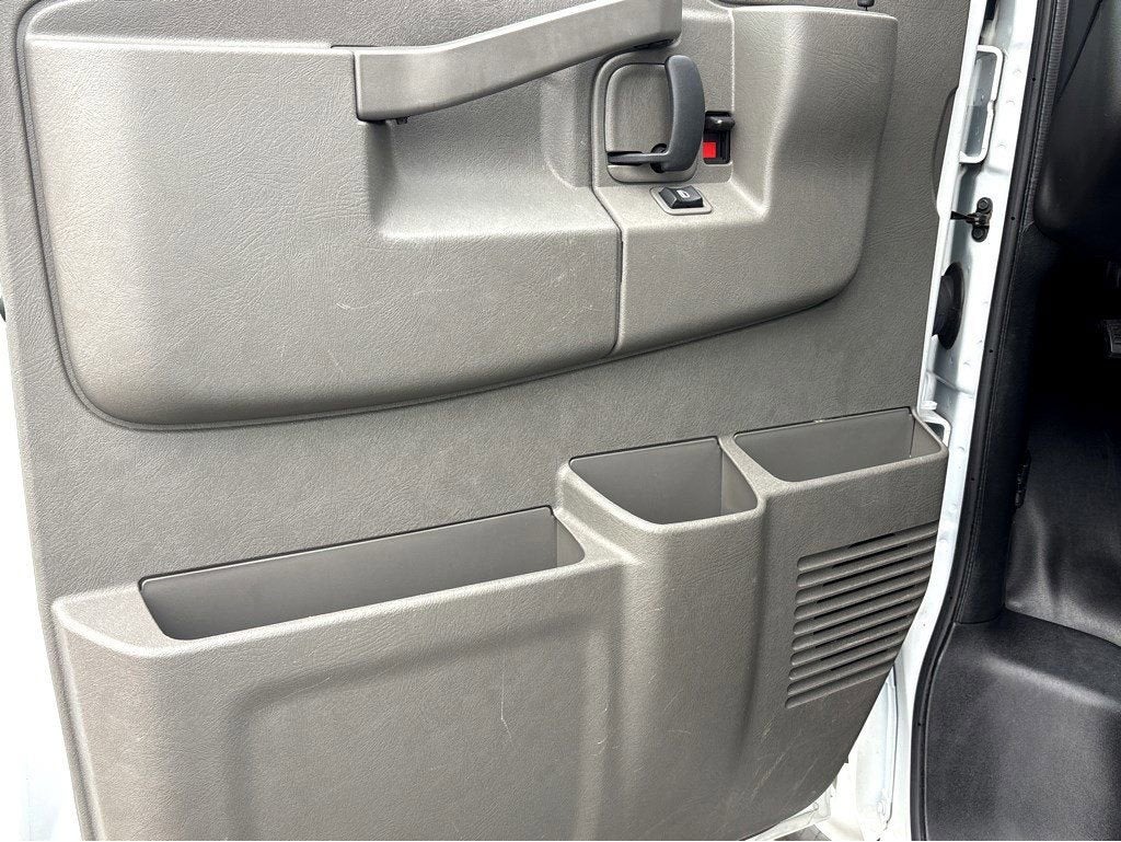 2024 GMC Savana Cargo 2500 Work Van