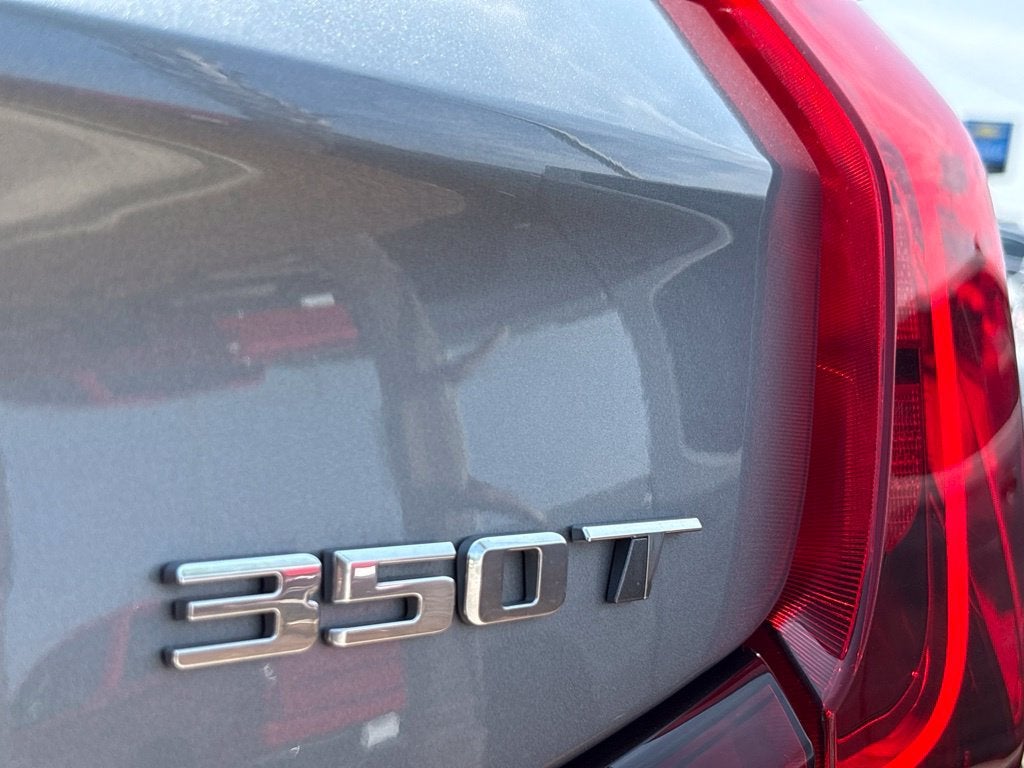 2023 Cadillac XT4 AWD Premium Luxury