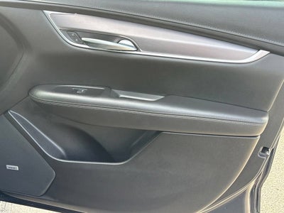 2022 Cadillac XT5 Luxury