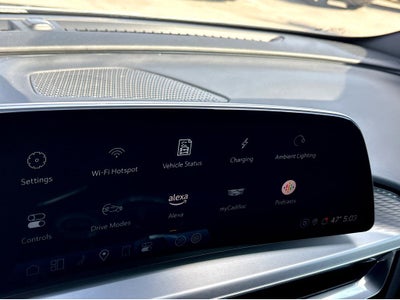 2024 Cadillac LYRIQ Sport 2