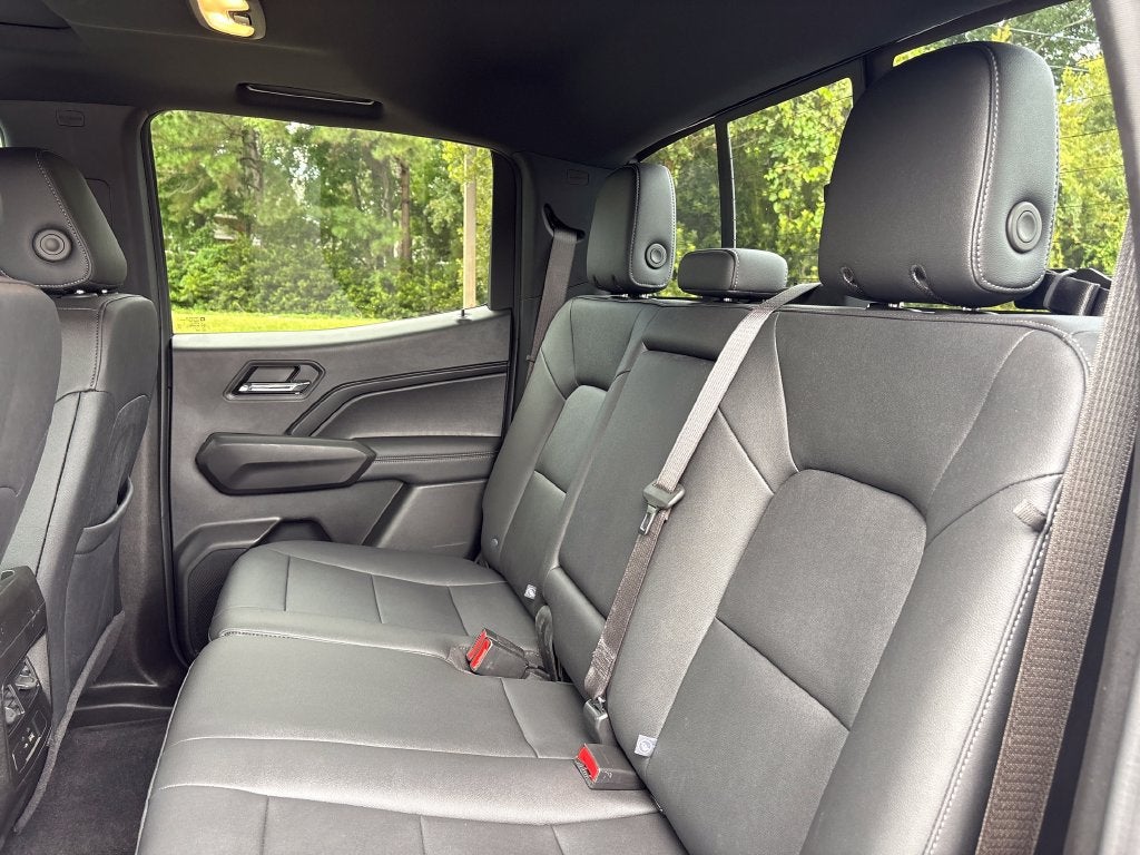 2024 GMC Canyon Base