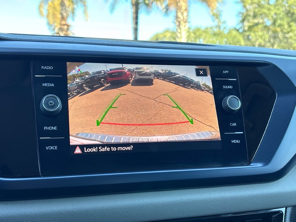 2023 Volkswagen Taos Base