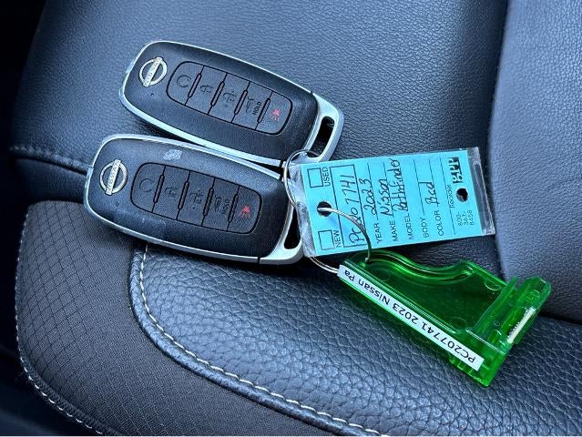 2023 Nissan Pathfinder SL