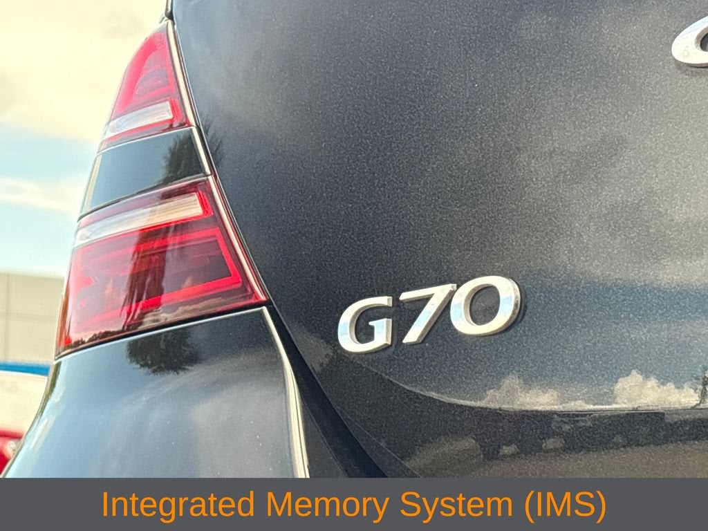 2023 Genesis G70 Base