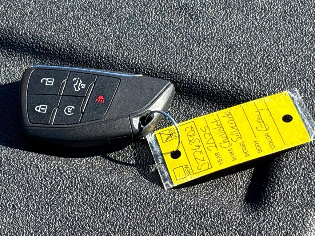 2025 Chevrolet Silverado 1500 LT