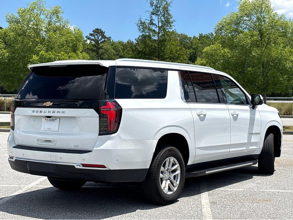2025 Chevrolet Suburban LT