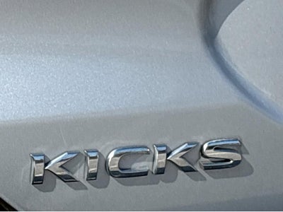 2020 Nissan Kicks SR