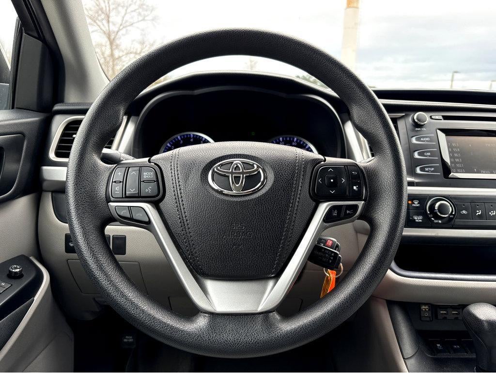 2019 Toyota Highlander LE
