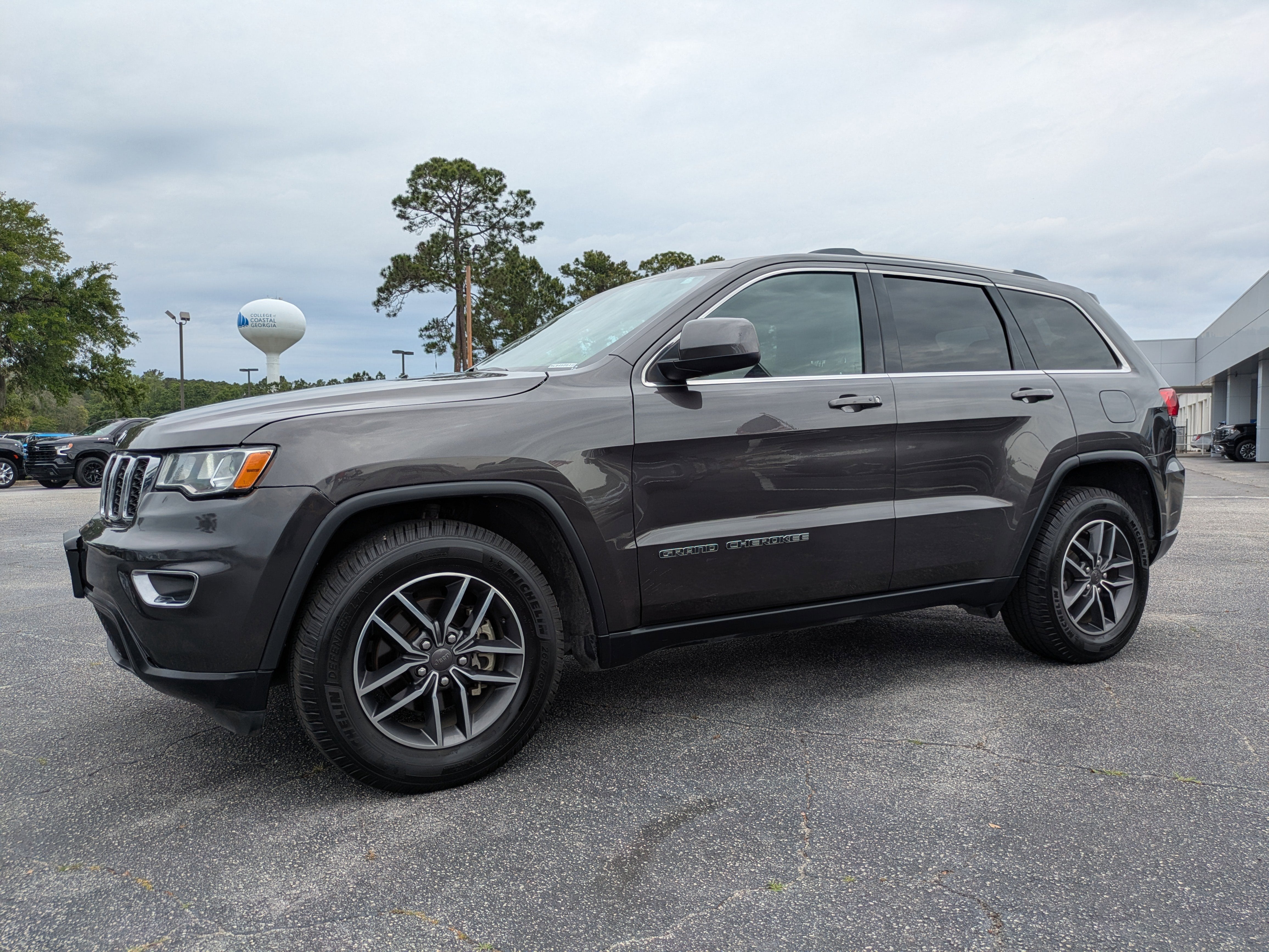 2019 Jeep Grand Cherokee Laredo E