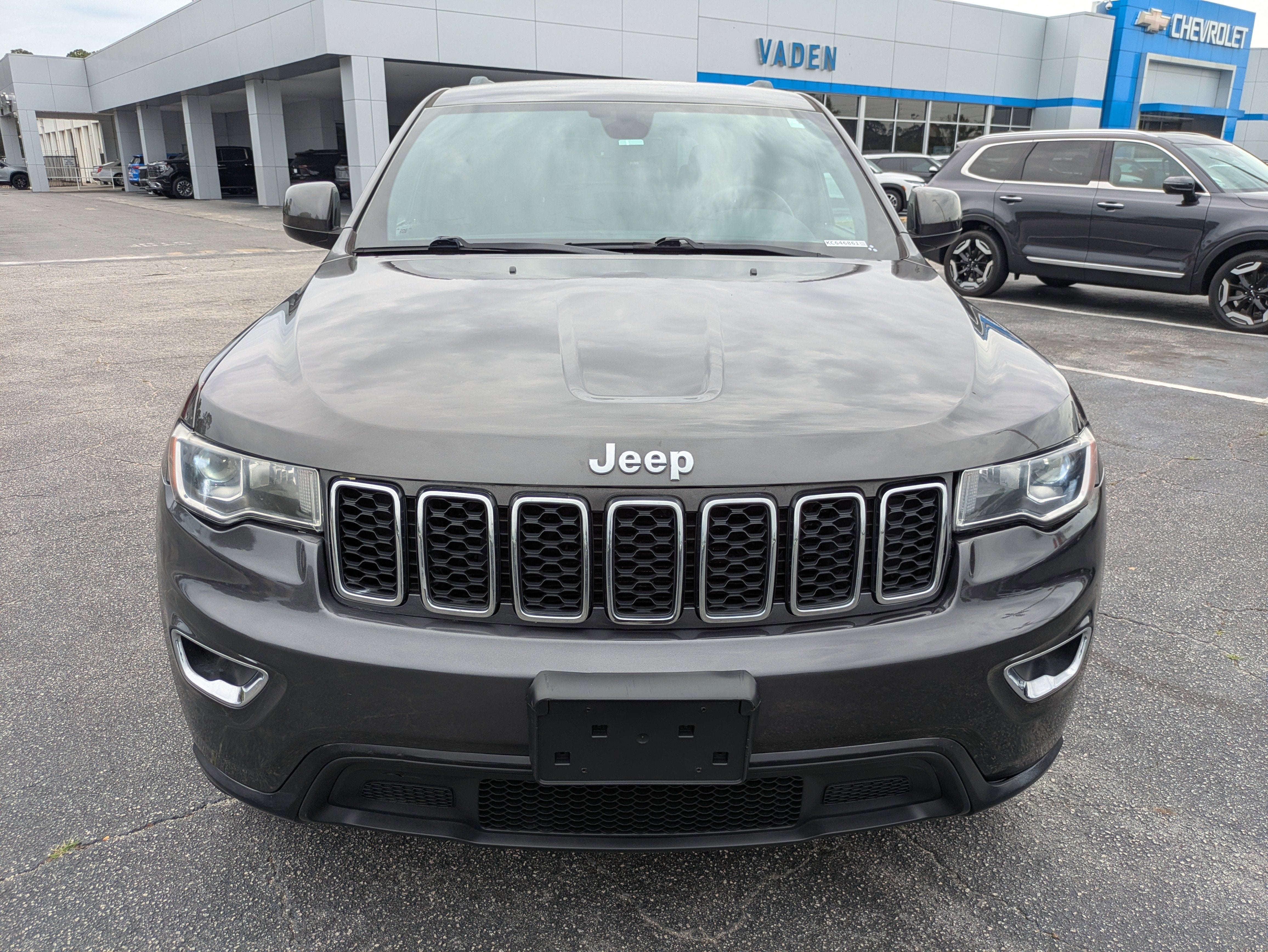 2019 Jeep Grand Cherokee Laredo E
