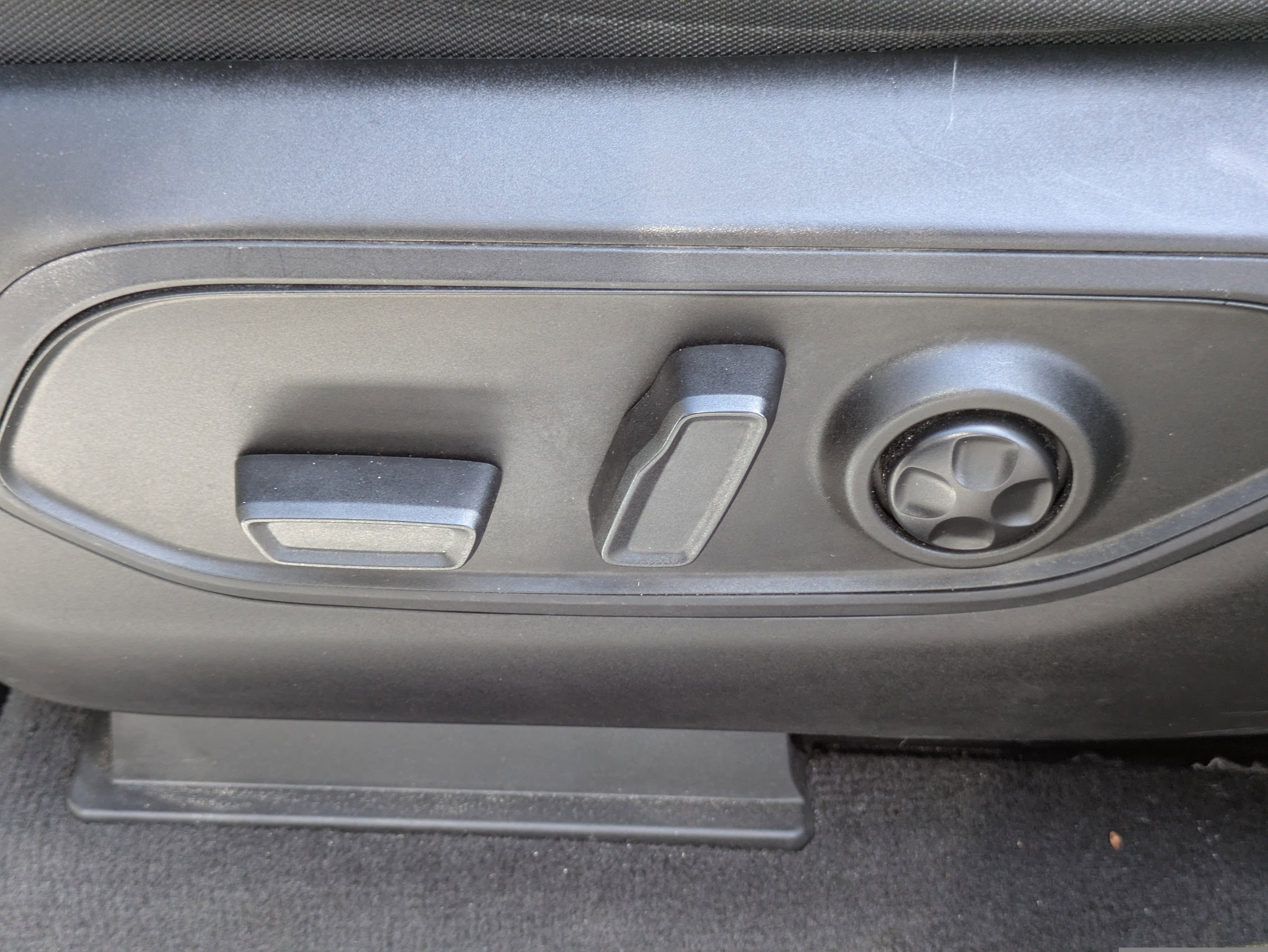 2021 Jeep Grand Cherokee L Altitude 4x2