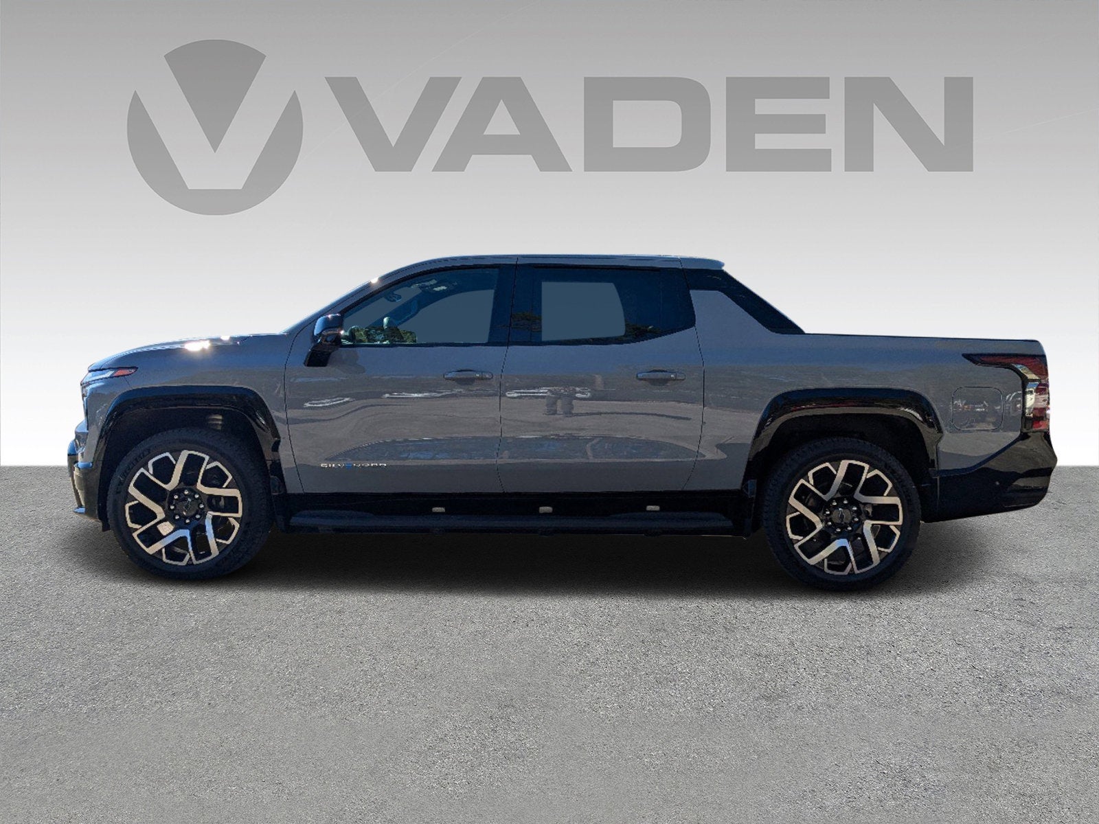 2025 Chevrolet Silverado EV RST - Max Range