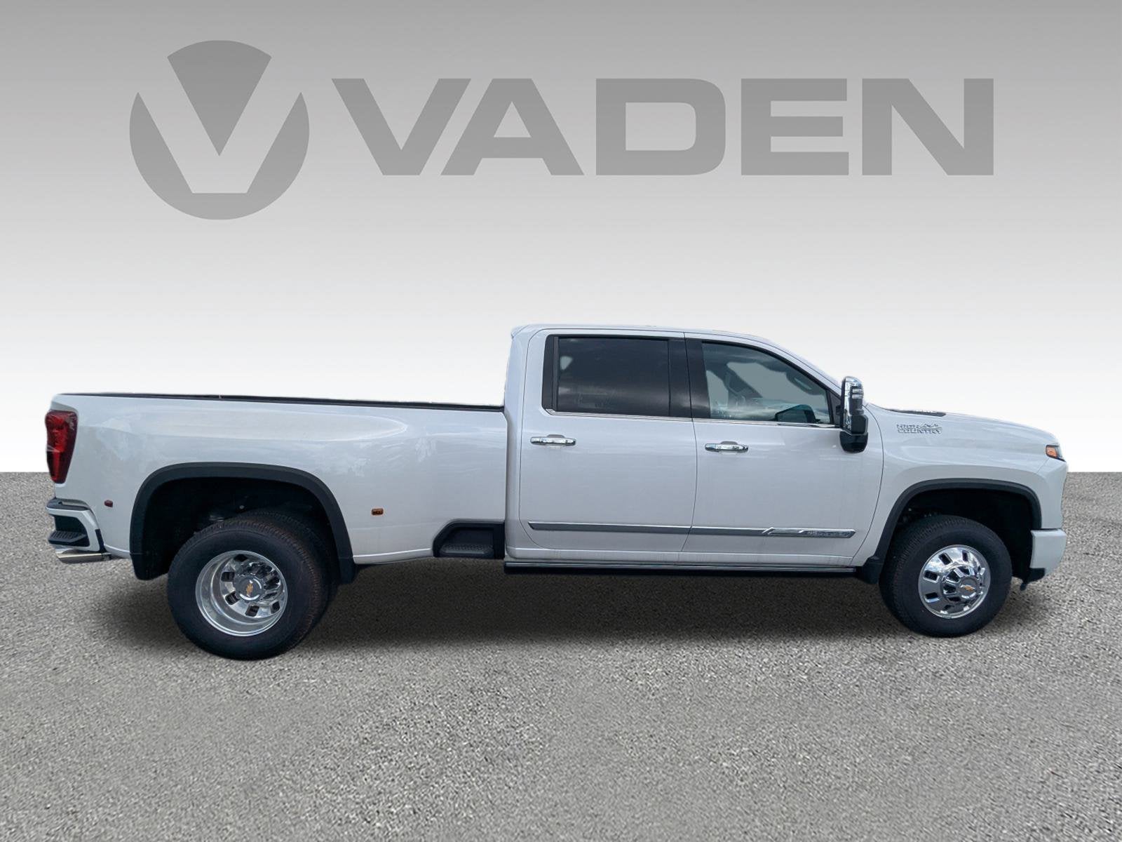 2024 Chevrolet Silverado 3500 HD High Country DRW