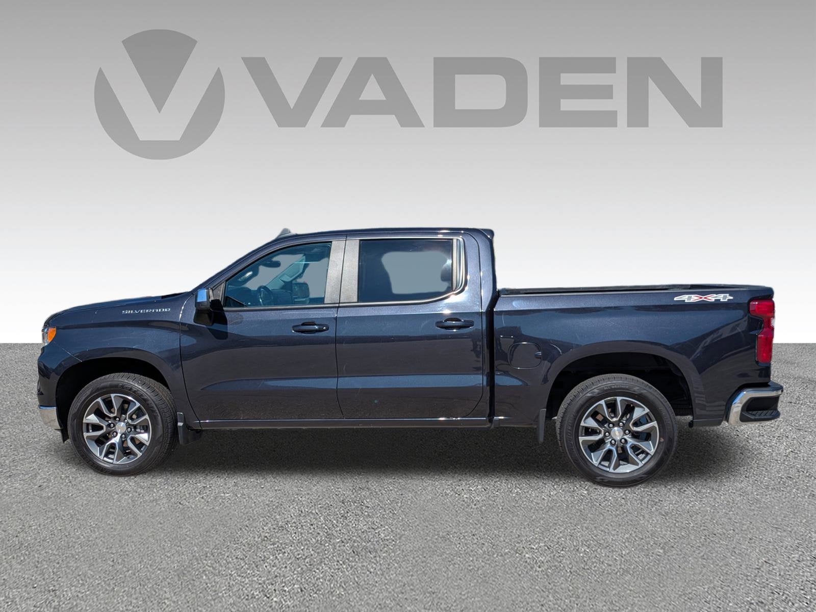 2022 Chevrolet Silverado 1500 LT (2FL)