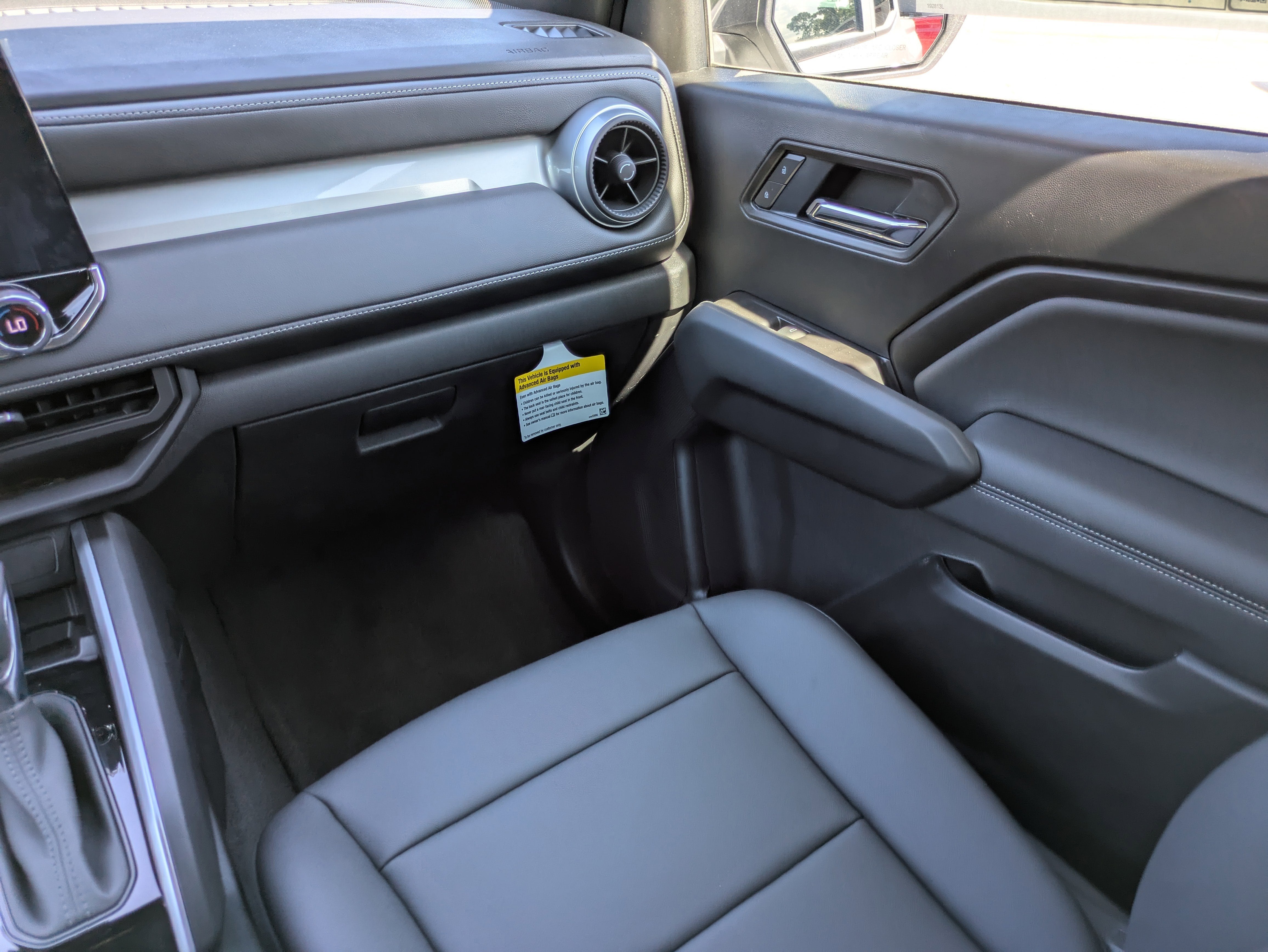 2025 Chevrolet Colorado WT/LT