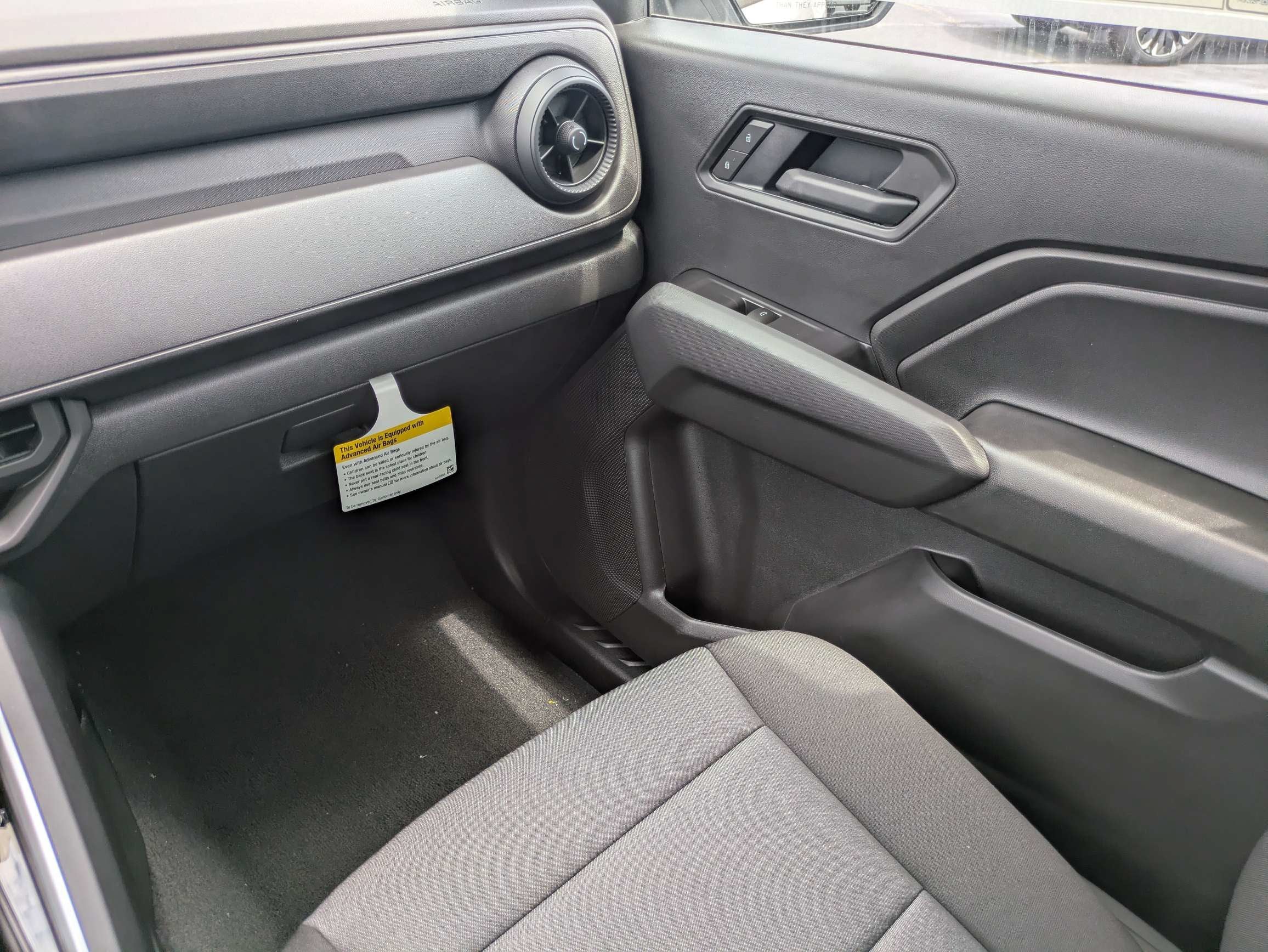 2026 Chevrolet Colorado Trail Boss - Photo 8
