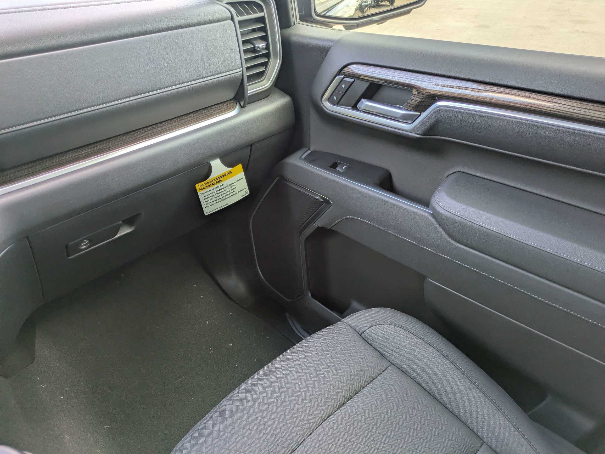 2026 Chevrolet Silverado 1500 LT - Photo 9