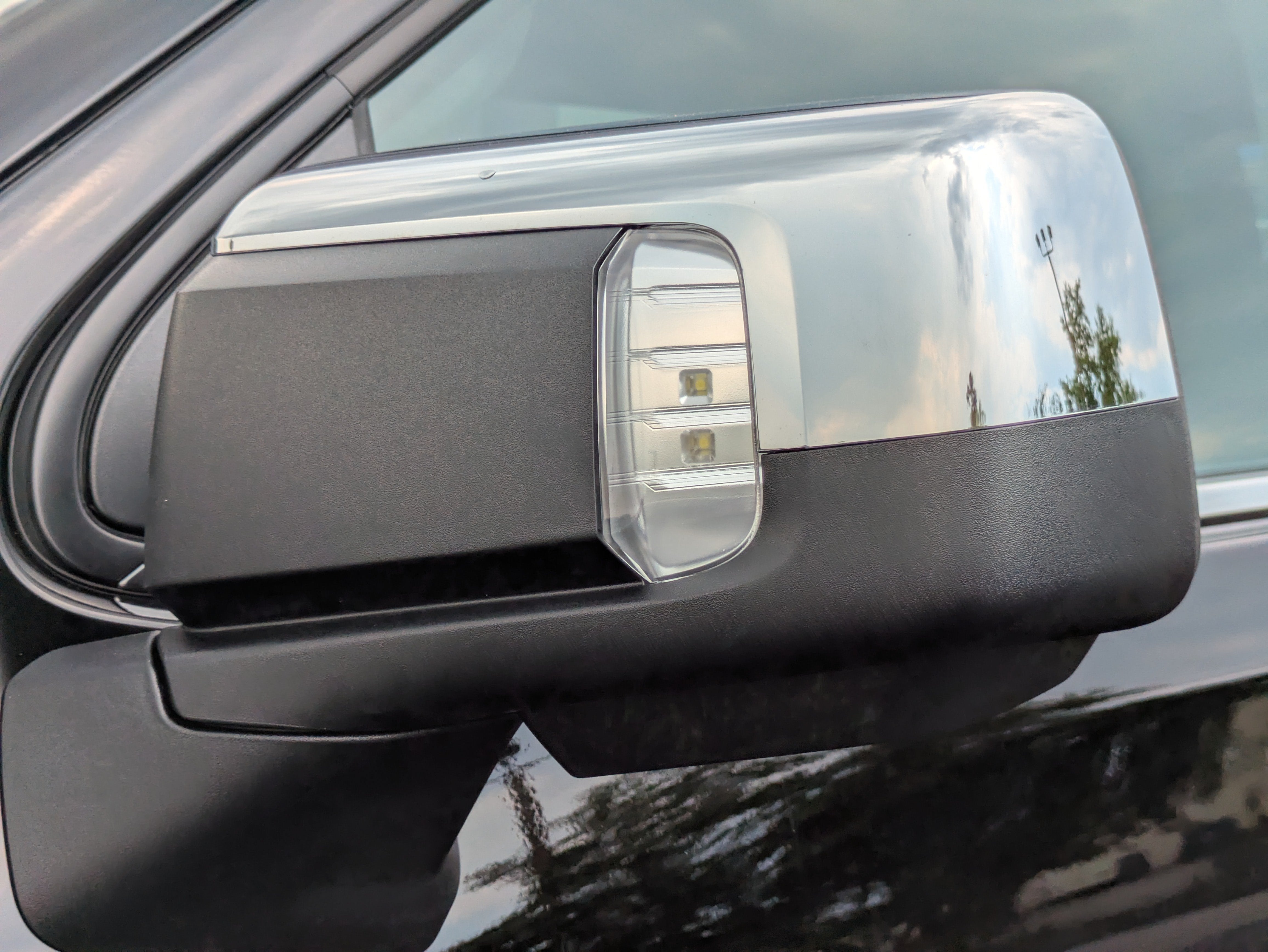 2026 Chevrolet Silverado 1500 LTZ - Photo 31