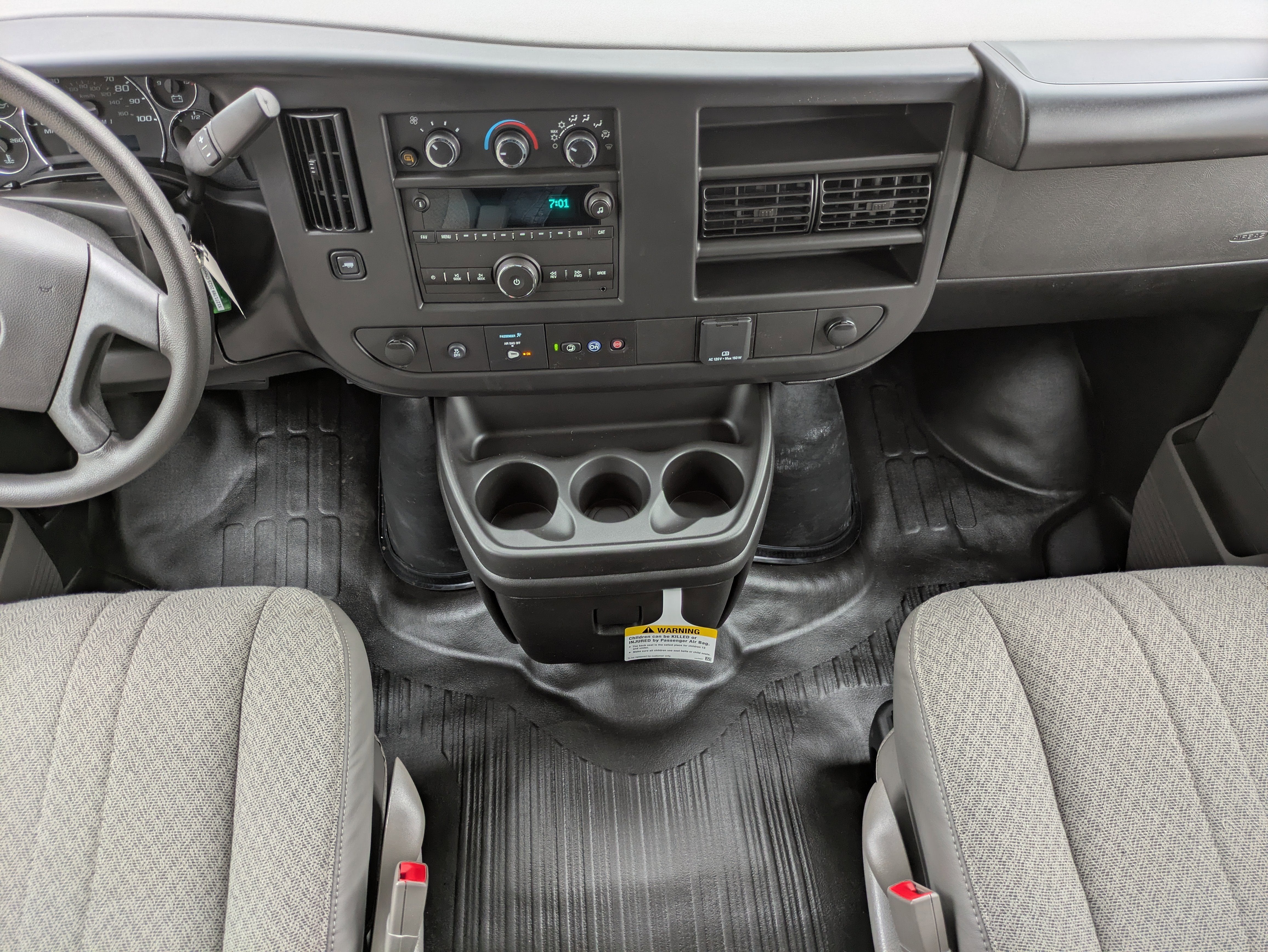 2025 Chevrolet Express Cargo 2500 WT