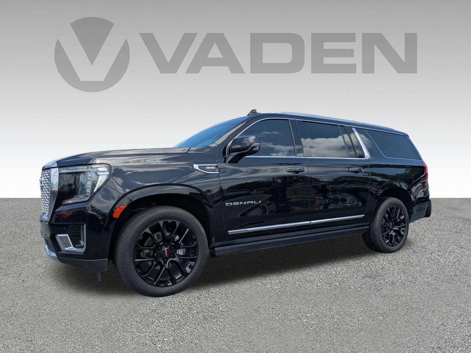 2022 GMC Yukon Denali 2WD's photo