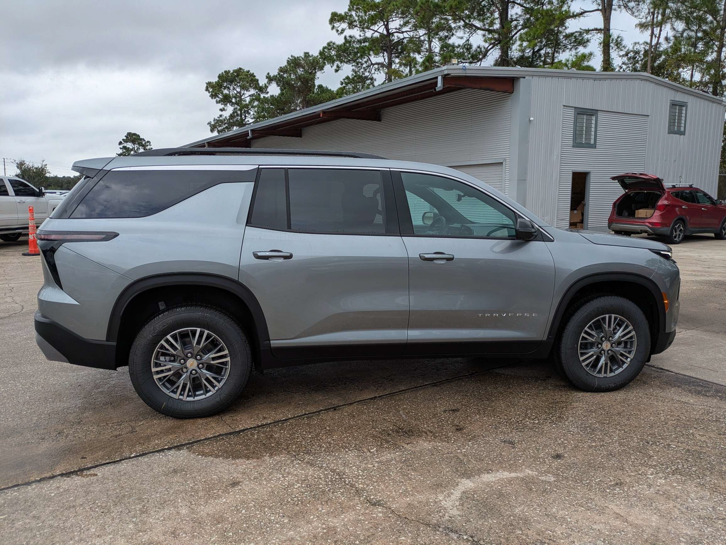 2027 Chevrolet Traverse LT