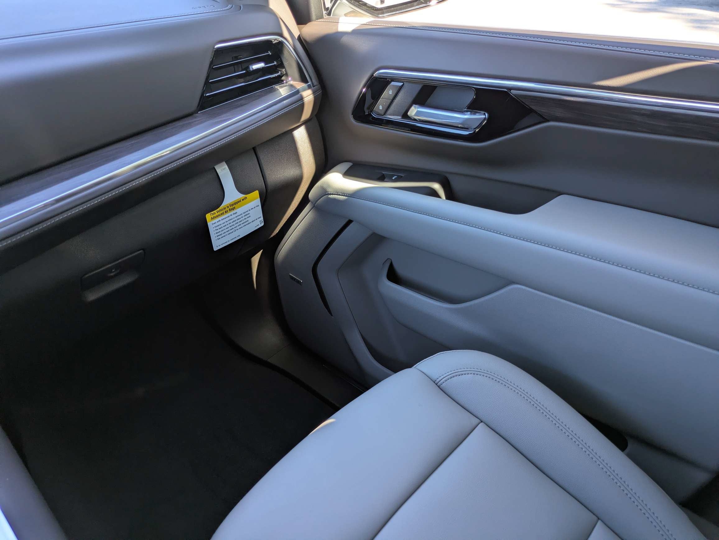 2027 Chevrolet Suburban LT