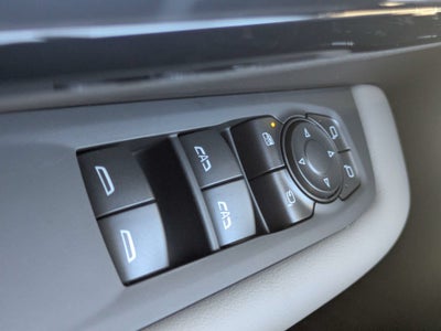 2027 Chevrolet Suburban LT