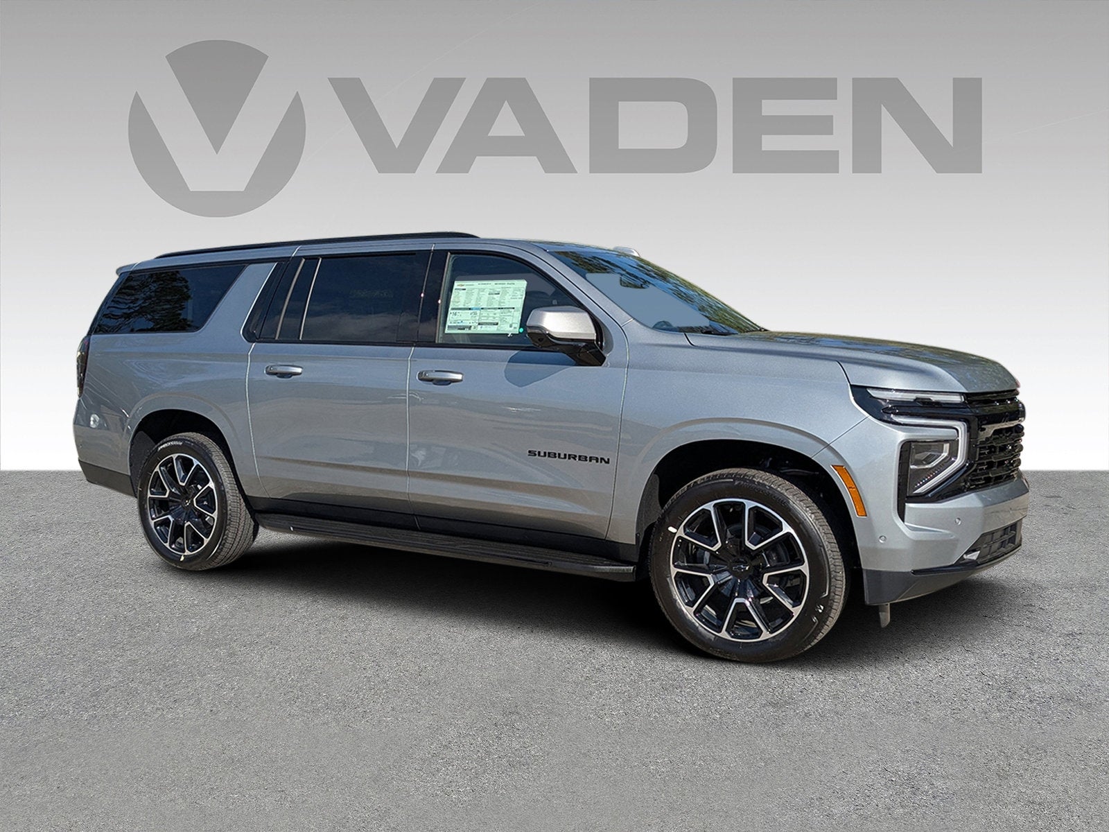 2025 Chevrolet Suburban RST