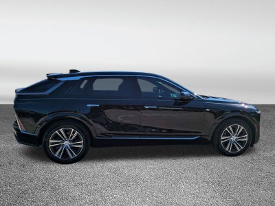2024 Cadillac LYRIQ Luxury 1