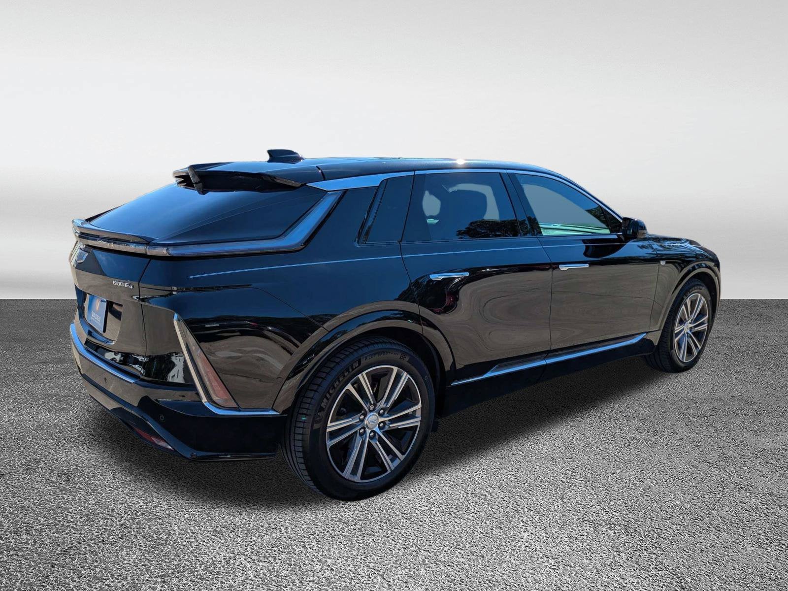 2024 Cadillac LYRIQ Luxury 1
