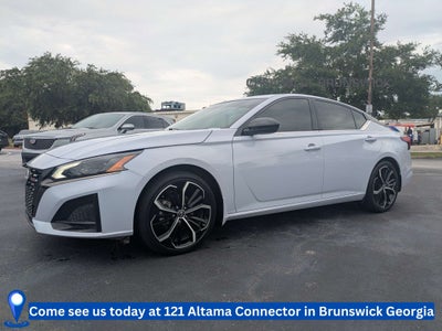 2023 Nissan Altima SR FWD
