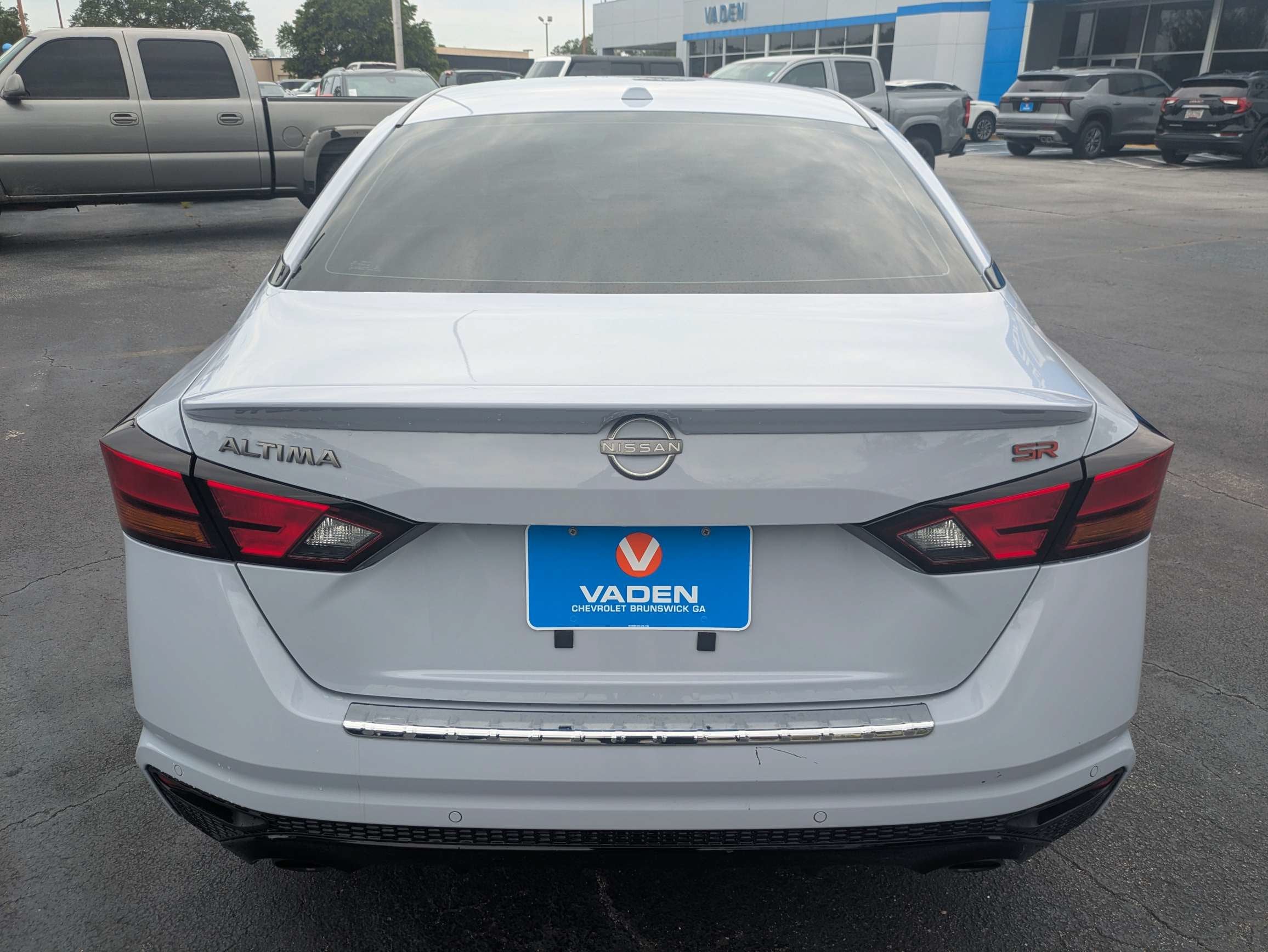 2023 Nissan Altima SR FWD