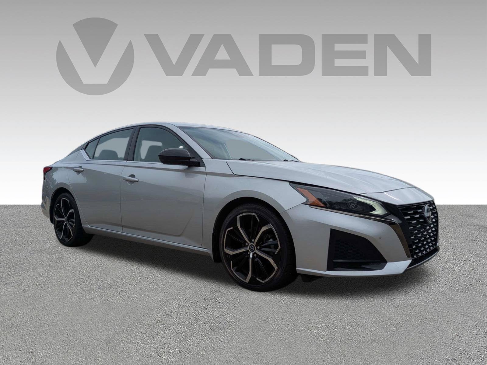 2024 Nissan Altima SR FWD