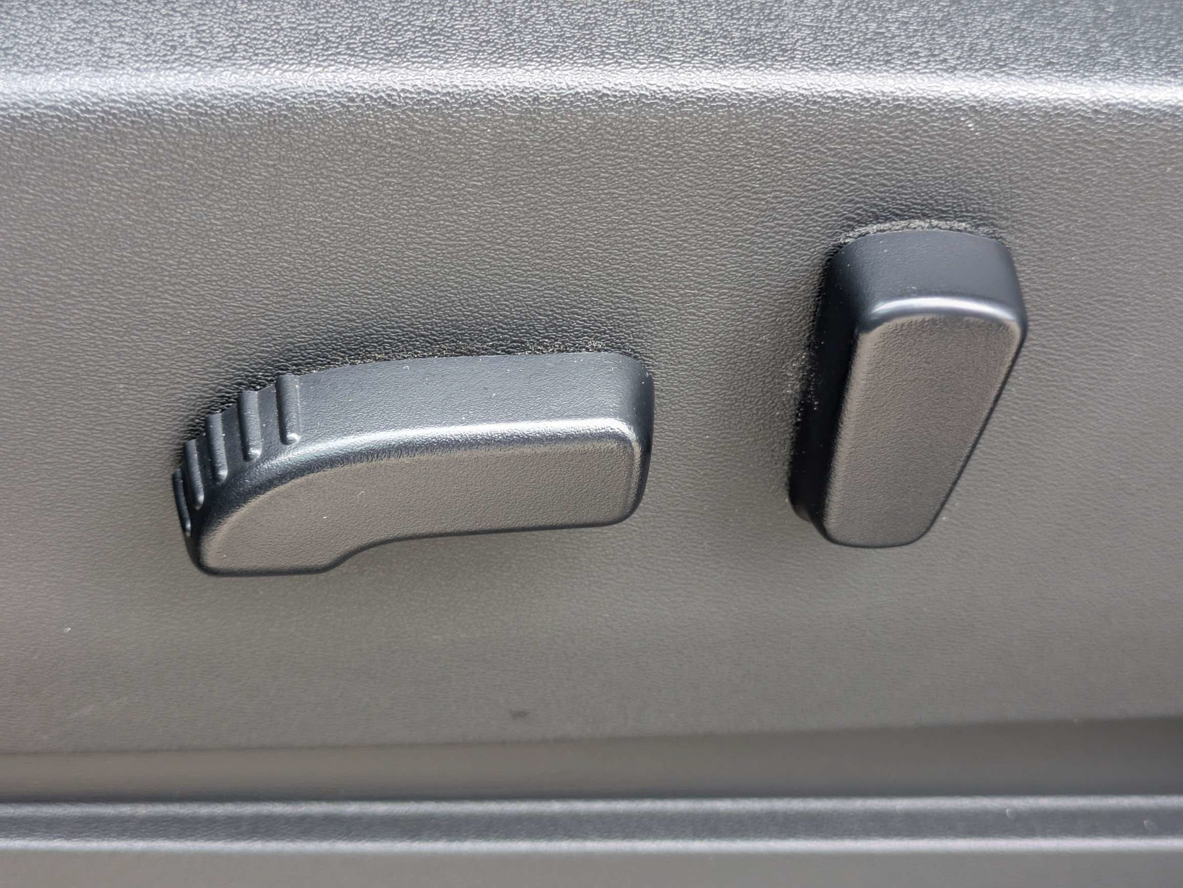 2022 Nissan Frontier Crew Cab SV 4x2