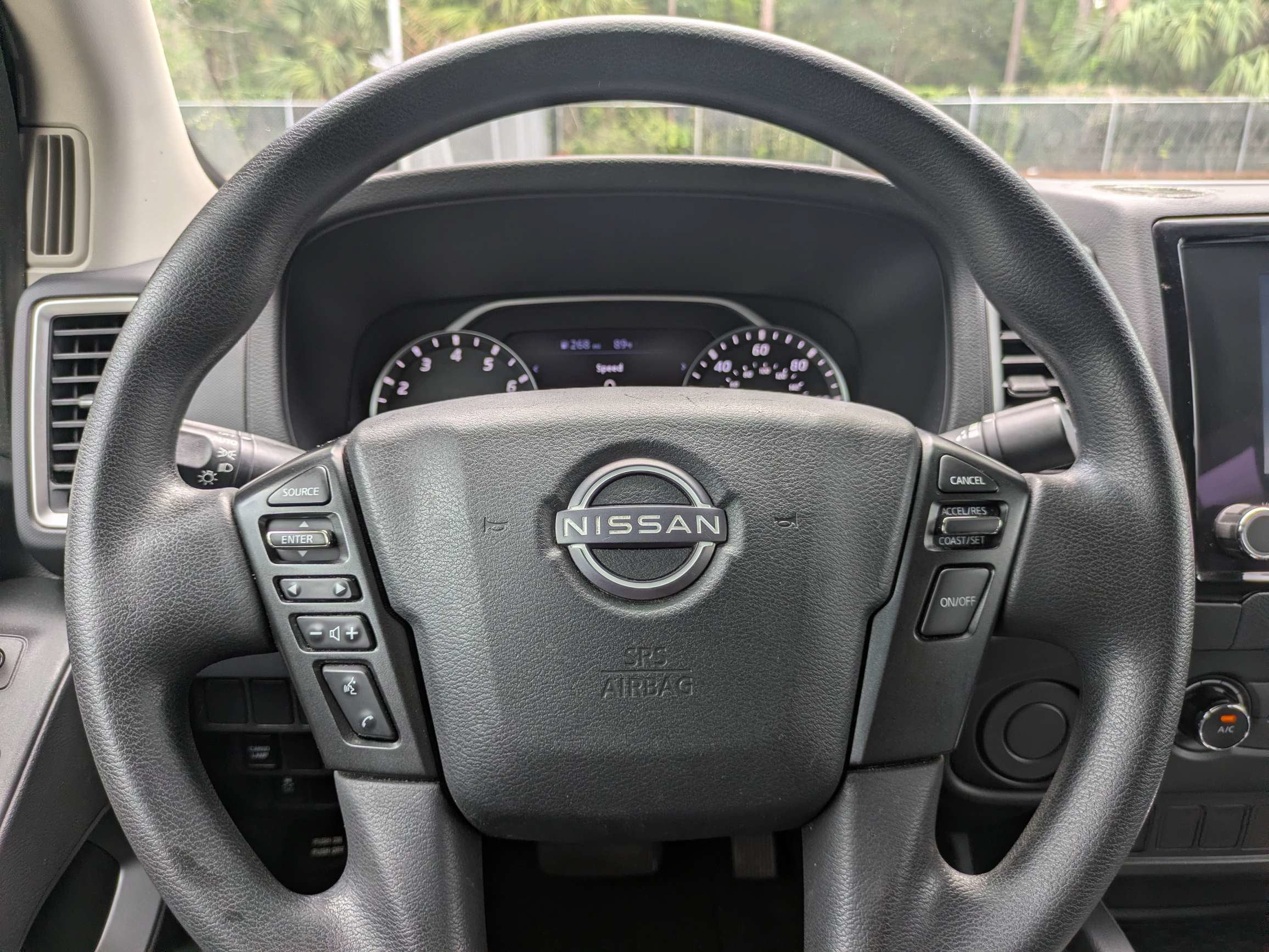 2022 Nissan Frontier Crew Cab SV 4x2