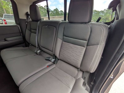 2022 Nissan Frontier Crew Cab SV 4x2