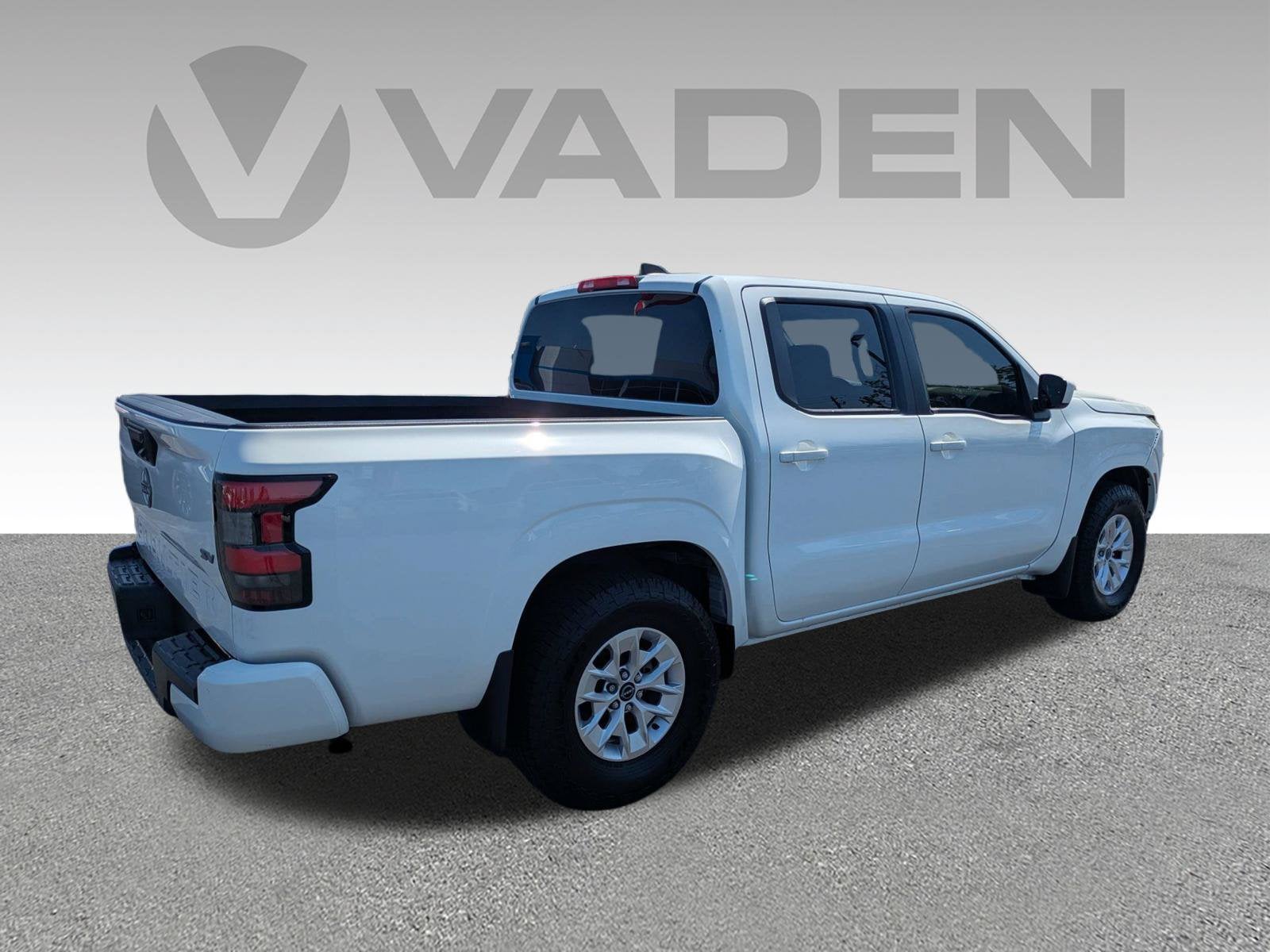 2024 Nissan Frontier Crew Cab SV 4x2