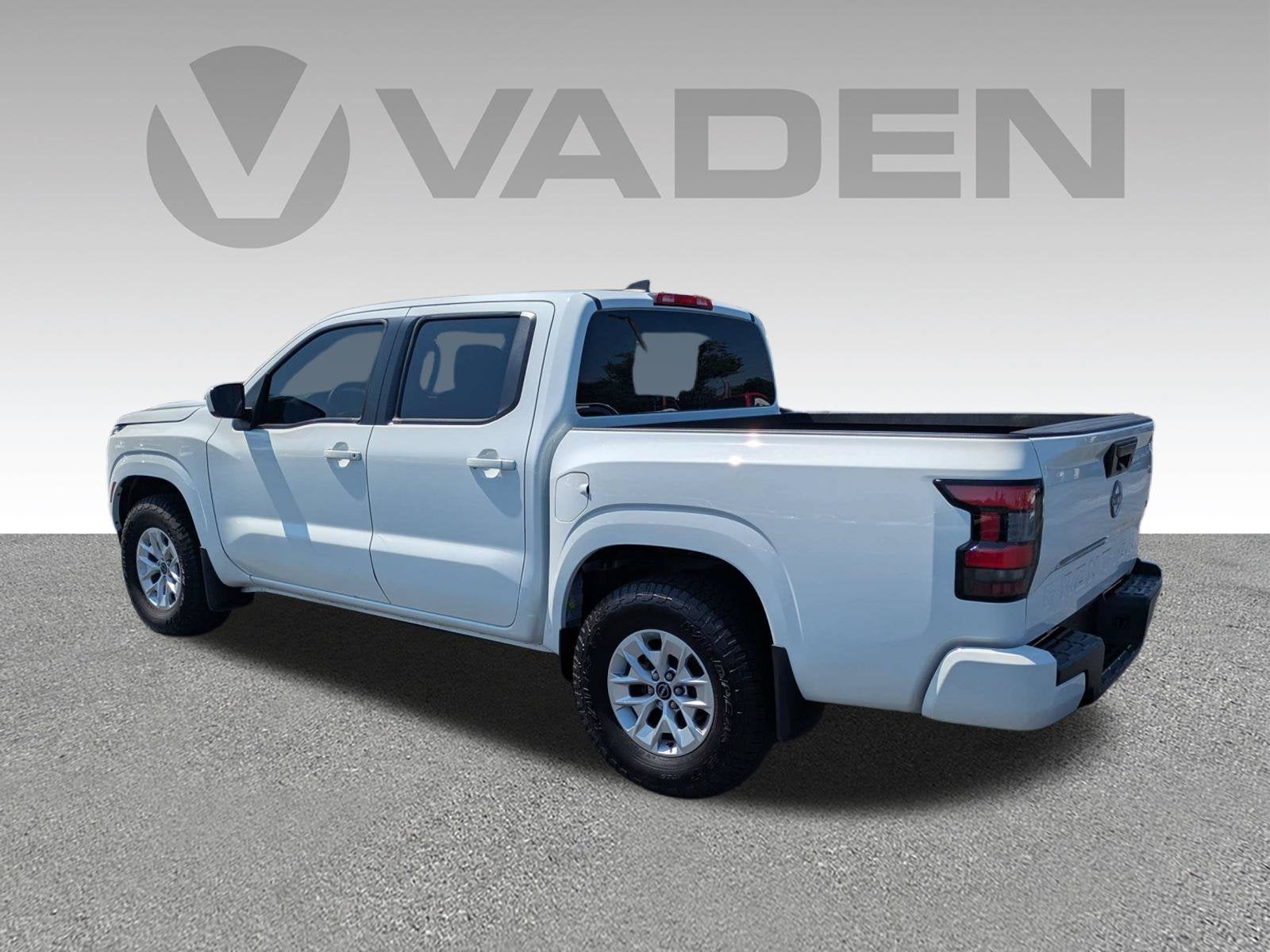 2024 Nissan Frontier Crew Cab SV 4x2