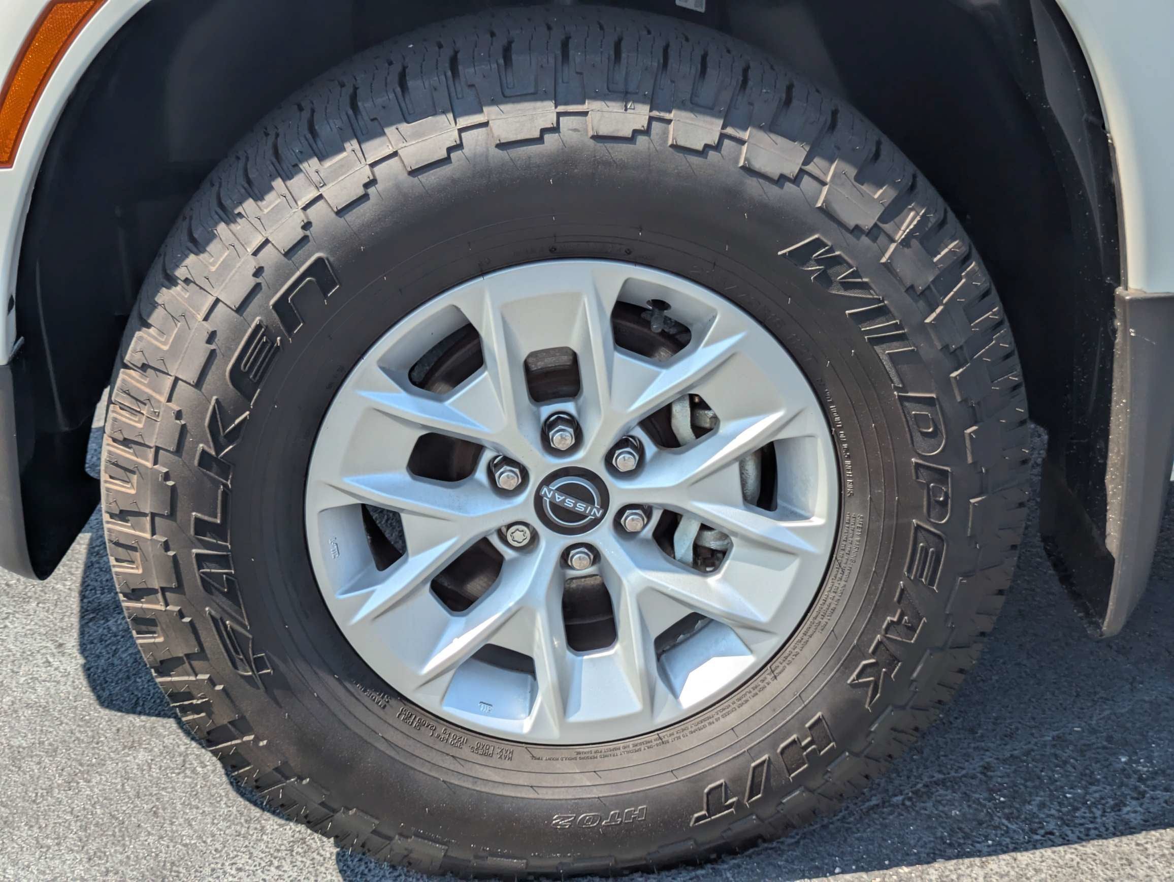 2024 Nissan Frontier Crew Cab SV 4x2
