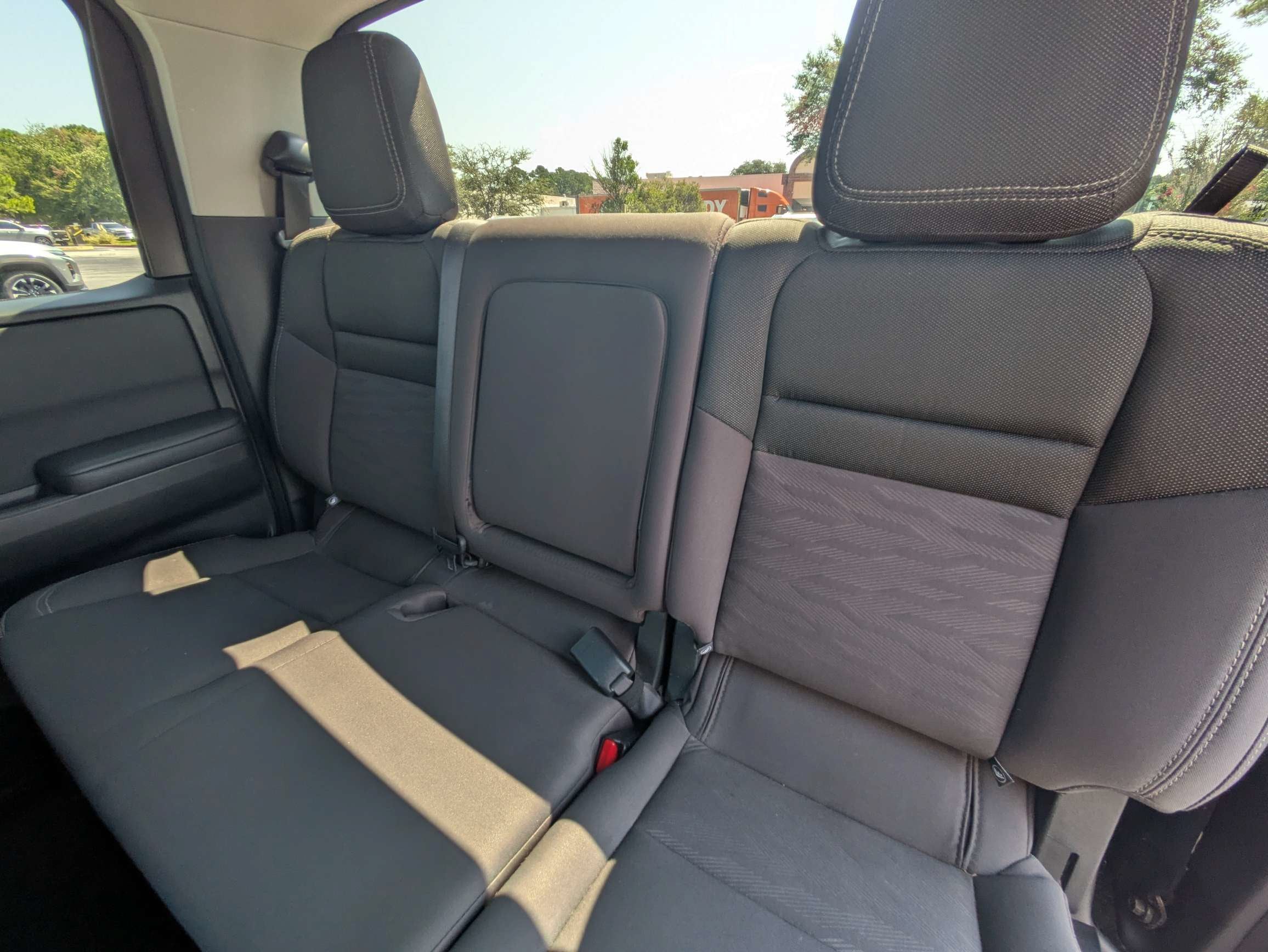 2024 Nissan Frontier Crew Cab SV 4x2