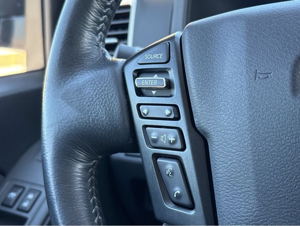 2024 Nissan Frontier Crew Cab SL 4x2