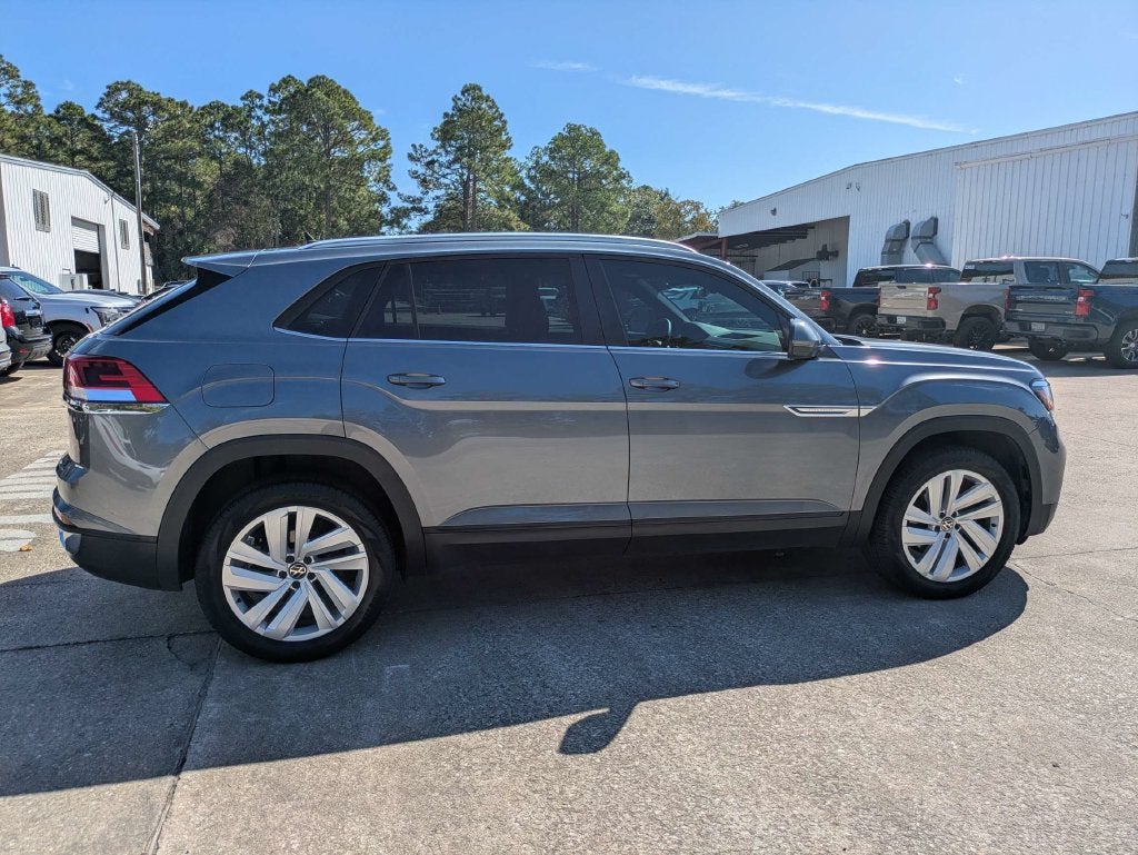 2023 Volkswagen Atlas Cross Sport 2.0T SE w/Technology